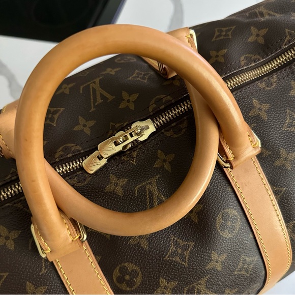 Louis Vuitton Keepall 55 Bandouliere - Picture 8 of 13